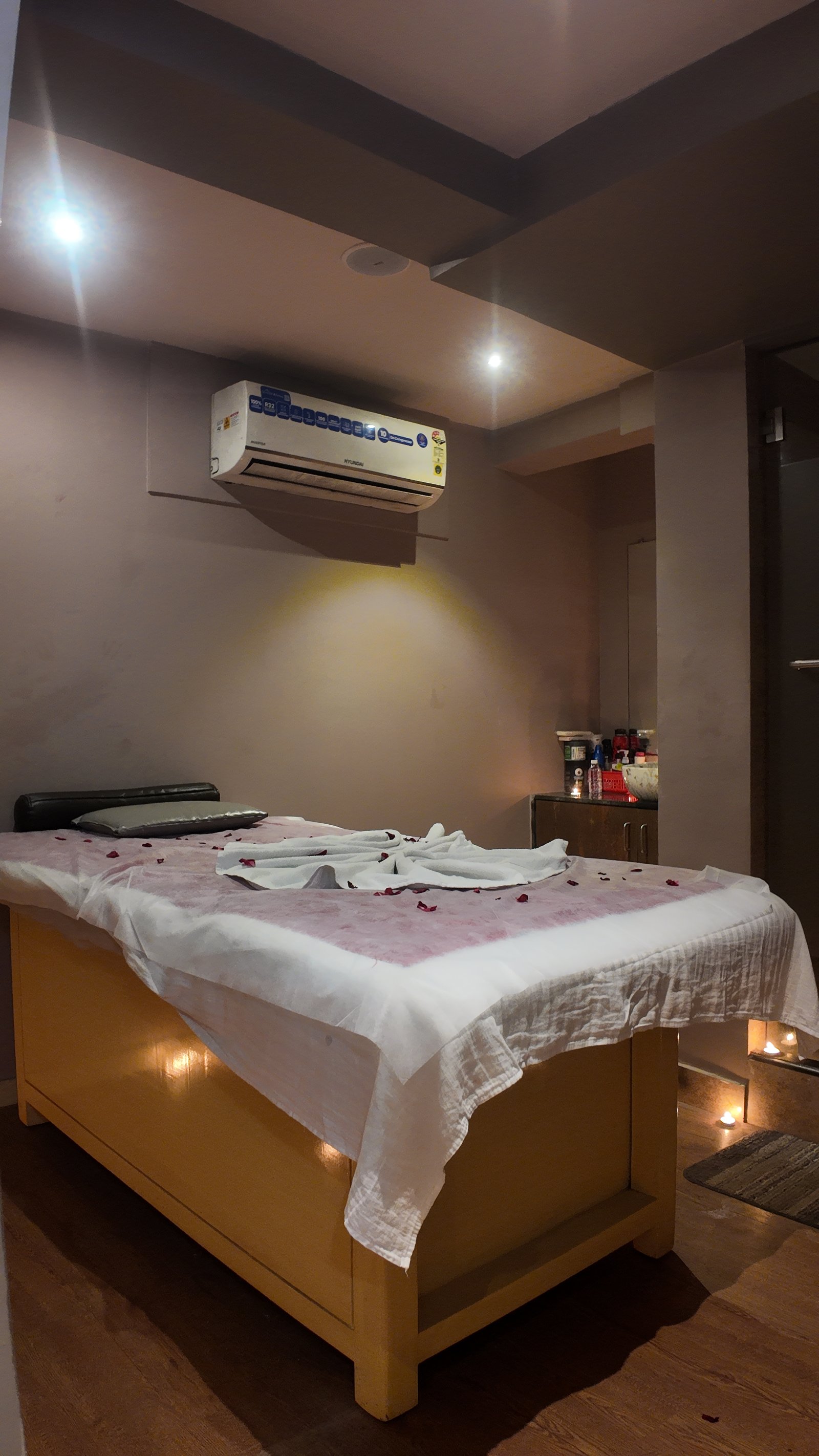 Luxury Spa Reception andheri east